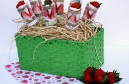 Vegan & Grain Free Strawberry Shortcake Push-Pops